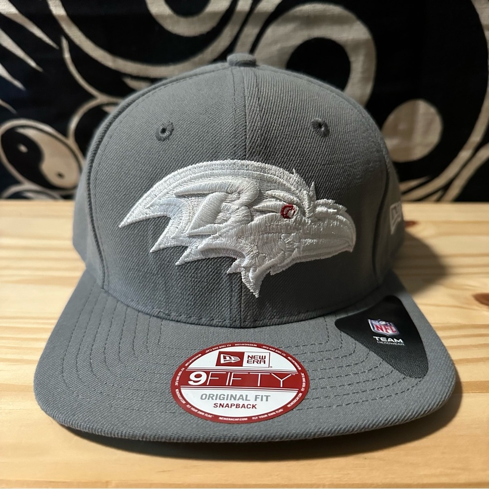 Baltimore Ravens Football Grey White Limited Edition Snap Back Hat